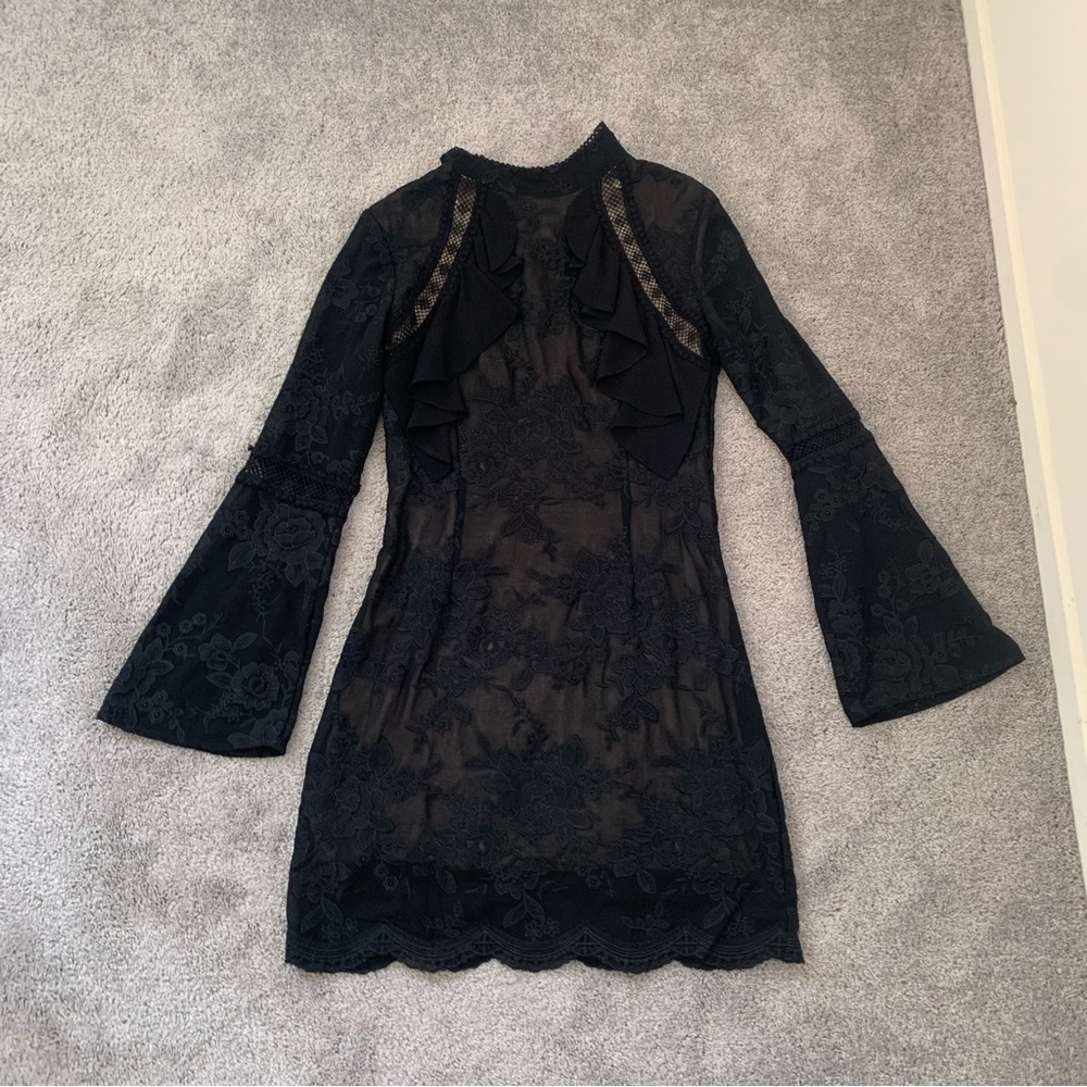 EUC WINONA AUSTRALIA BLACK LACE MINI DRESS BUTTERFLY SLEEVE